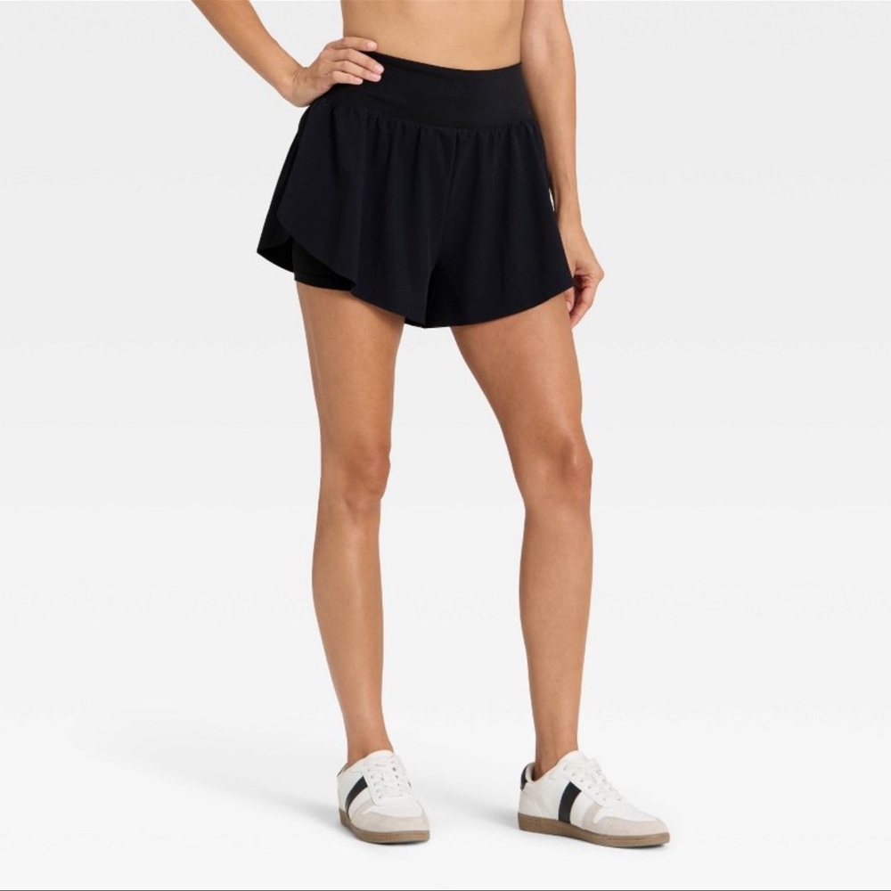 all in motion women’s active light high-rise black flutter run shorts